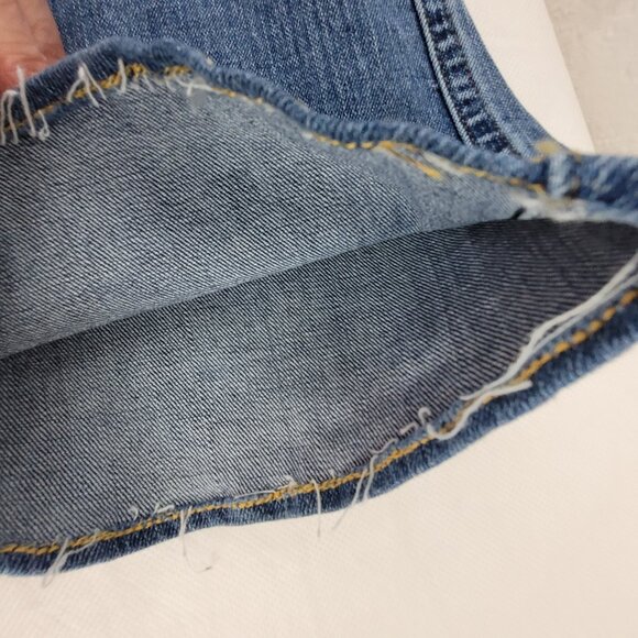 Lee Jeans Women's 12 Blue Denim 29.5" Modified Hem - Picture 6 of 11